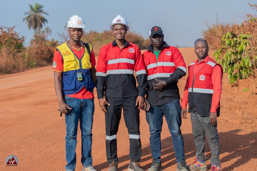 Équipe Wilaya Mining sur le terrain
